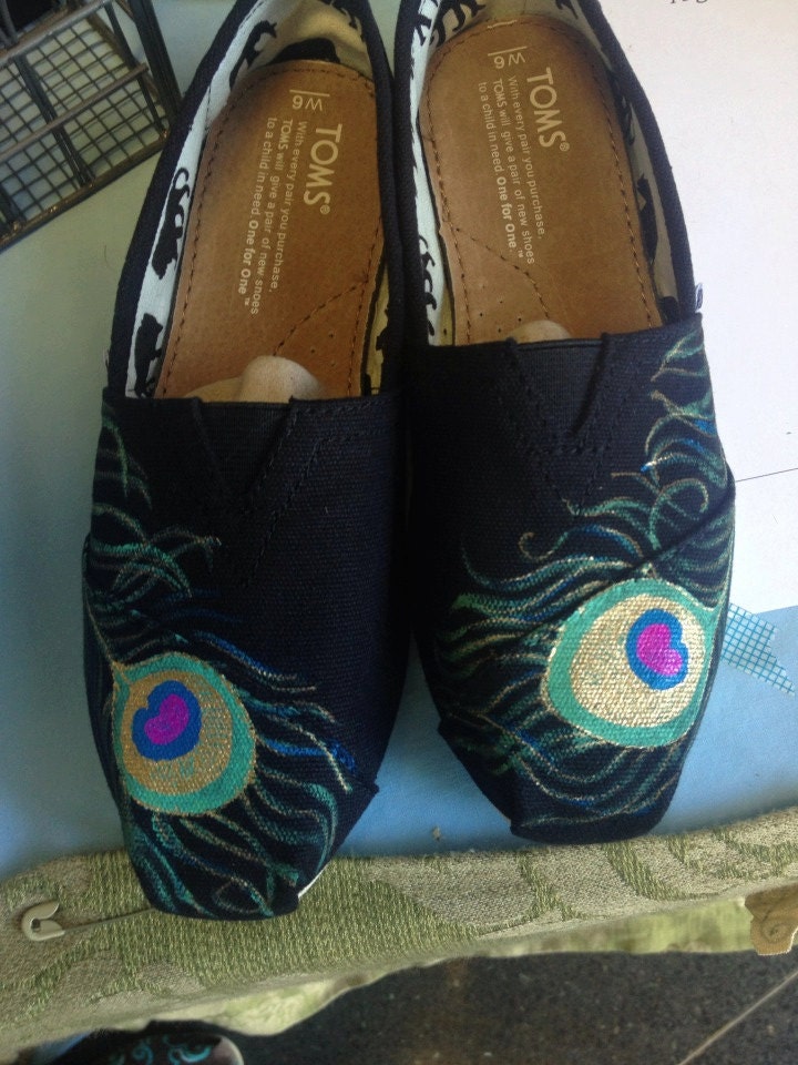 send me any shoes-peacock feathers hand painted shoes-made to order