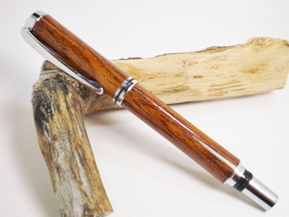 Pen Wood Hand Turned - Chechen- Rollerball - No 15
