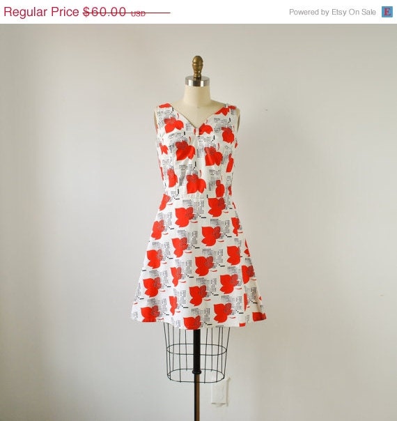 SHOP SALE / vintage 1960s mod white black red gidget sun dress / 60s dress small / oh canada dress