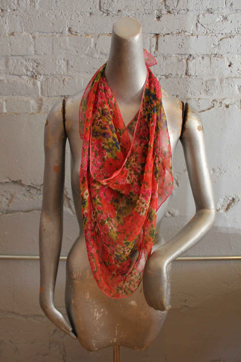 GORGEOUS Vtg. 60's sheer Floral multi colored silk sarf