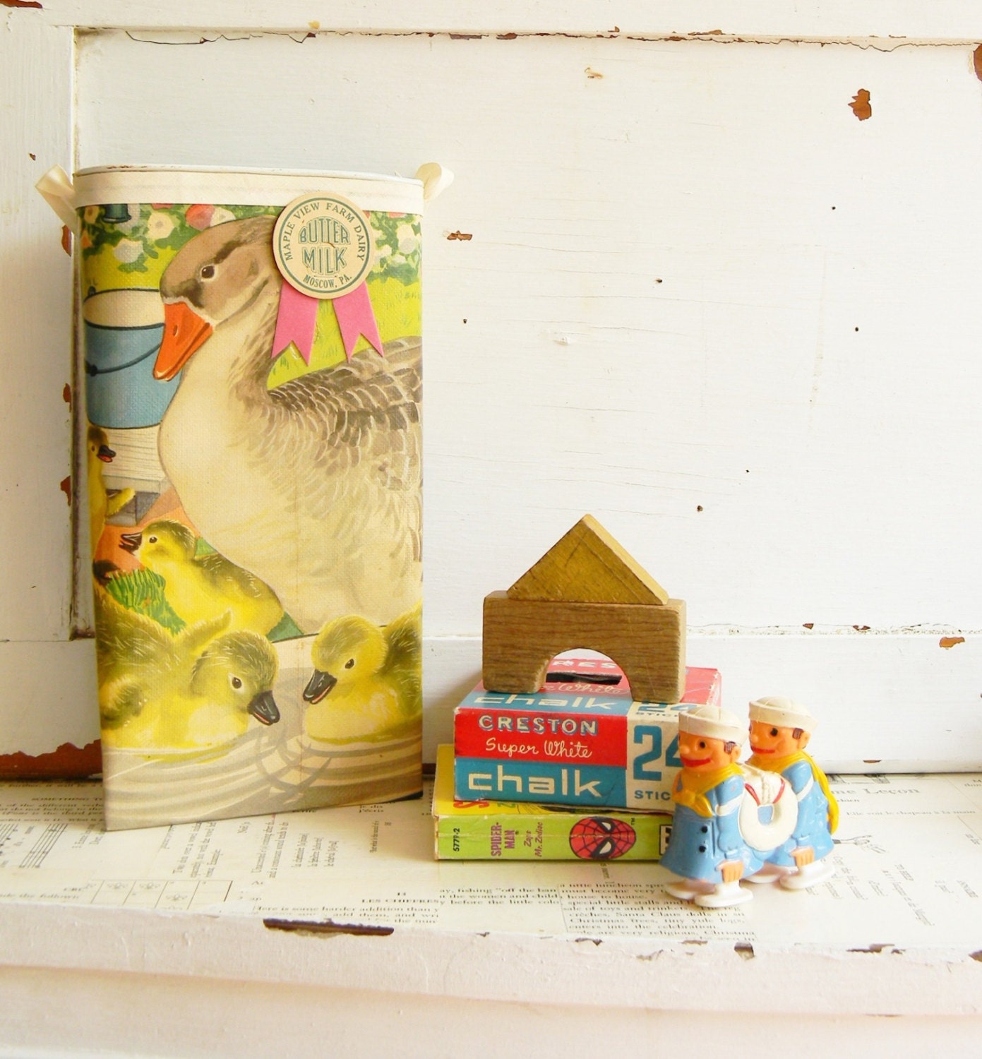 DUCKS vintage children's wall pocket