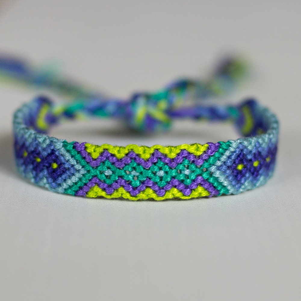 Friendship bracelet, Macrame, mini diamonds, spring summer pantone 2013
