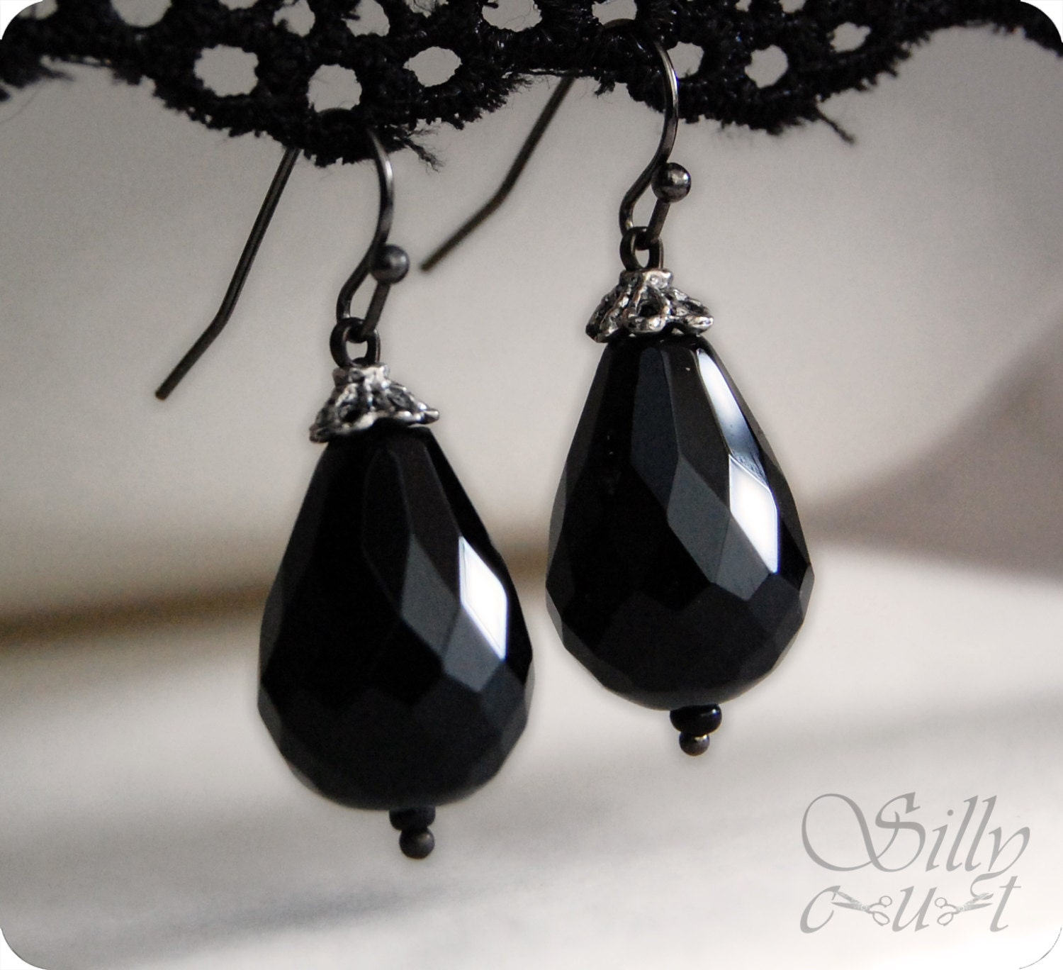 earrings - ONYX  Drops - gothic, elisabethan, victorian, edwardian, 1920s