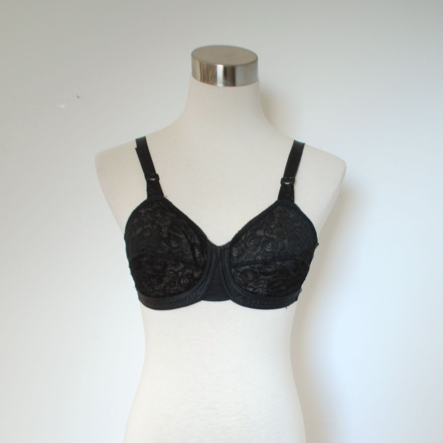 1950s Lingerie / 50s Black Lace and Satin Bra / Maidenform (34 B)