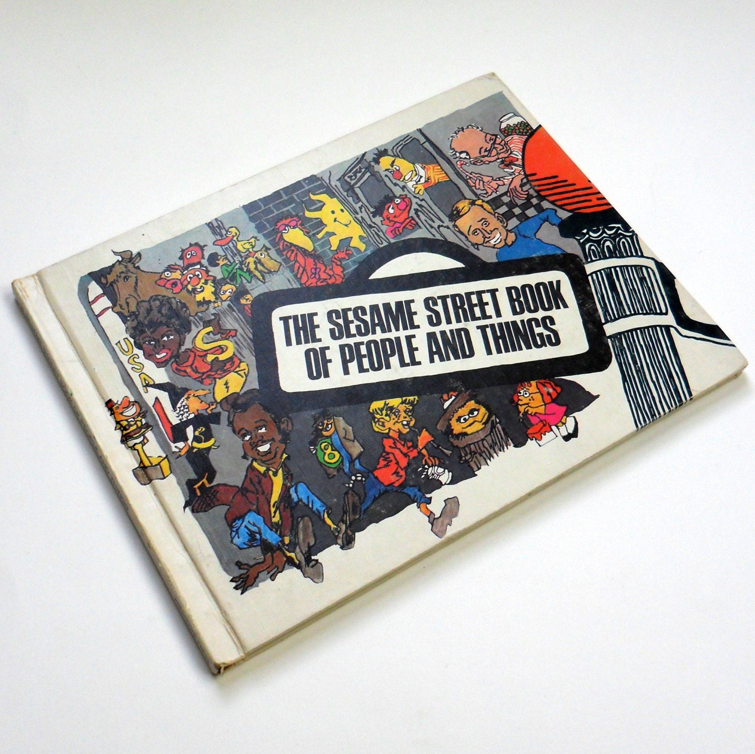 Sesame Street Book of People and Things 1970 / Original Cast with Gordon, Susan, Bob, Mr. Hooper and Jim Henson Muppets