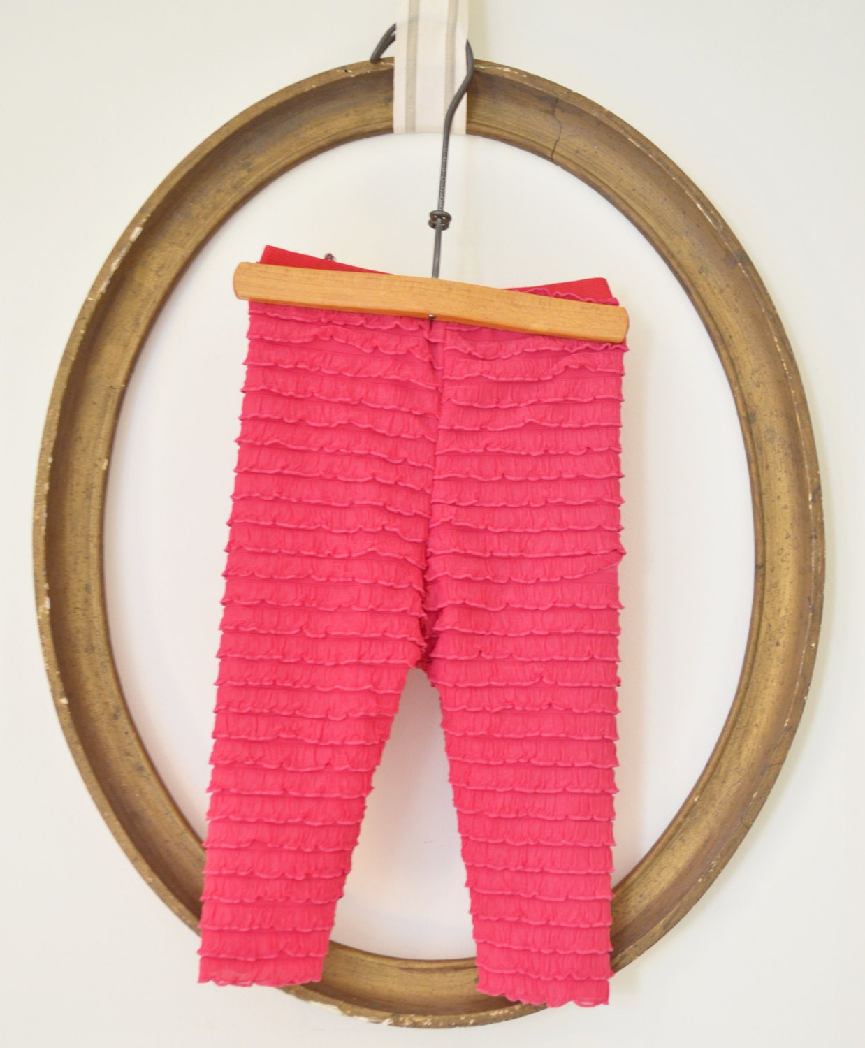 Ruffled Leggings Hot Pink size 2T