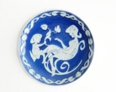 Mod 70s Royal Copenhagen Mothers Day Commemorative Plate Mother and Child Mors Dag