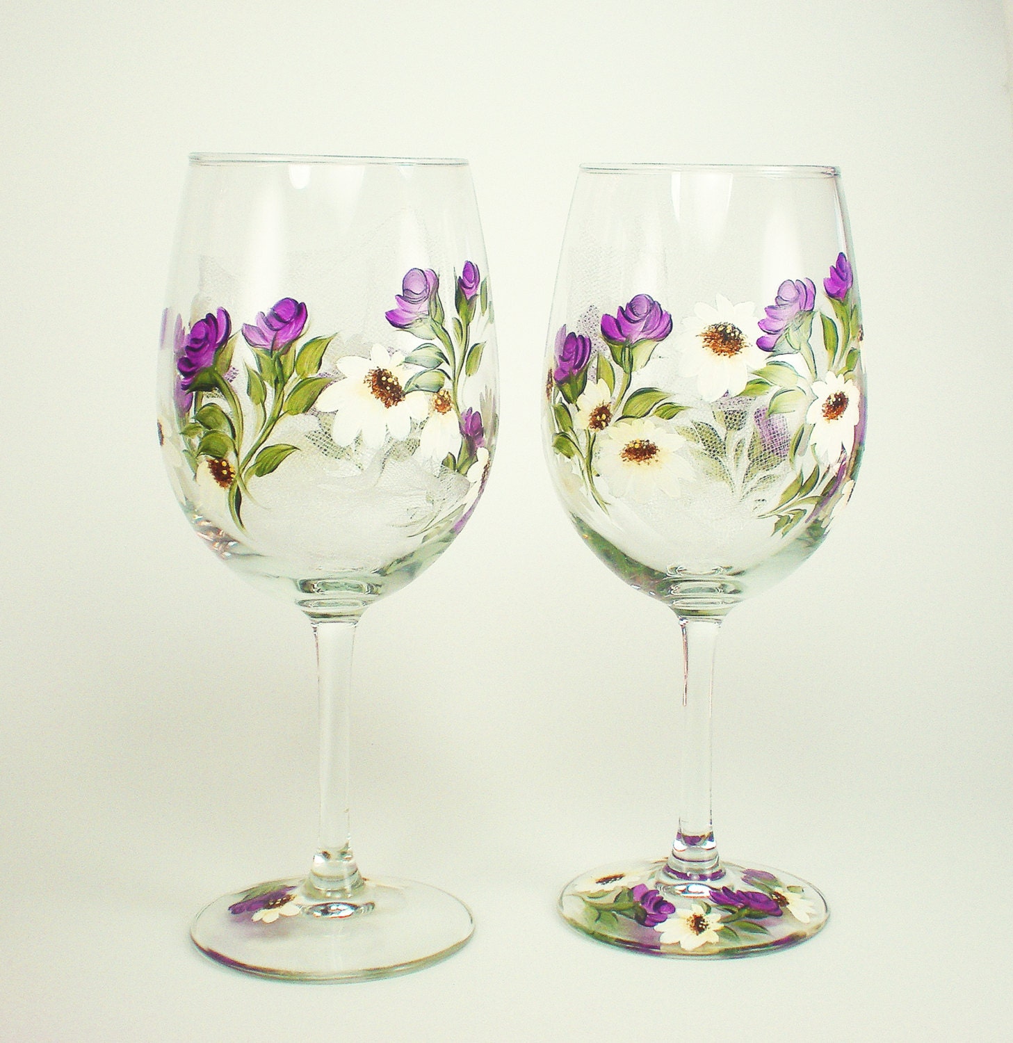 Hand Painted Wine Glasses - Violet Purple Climbing Roses, White Daisies, Set of 4 12 oz -  Bridesmaid Summer  Wedding Mothering Mothers Day