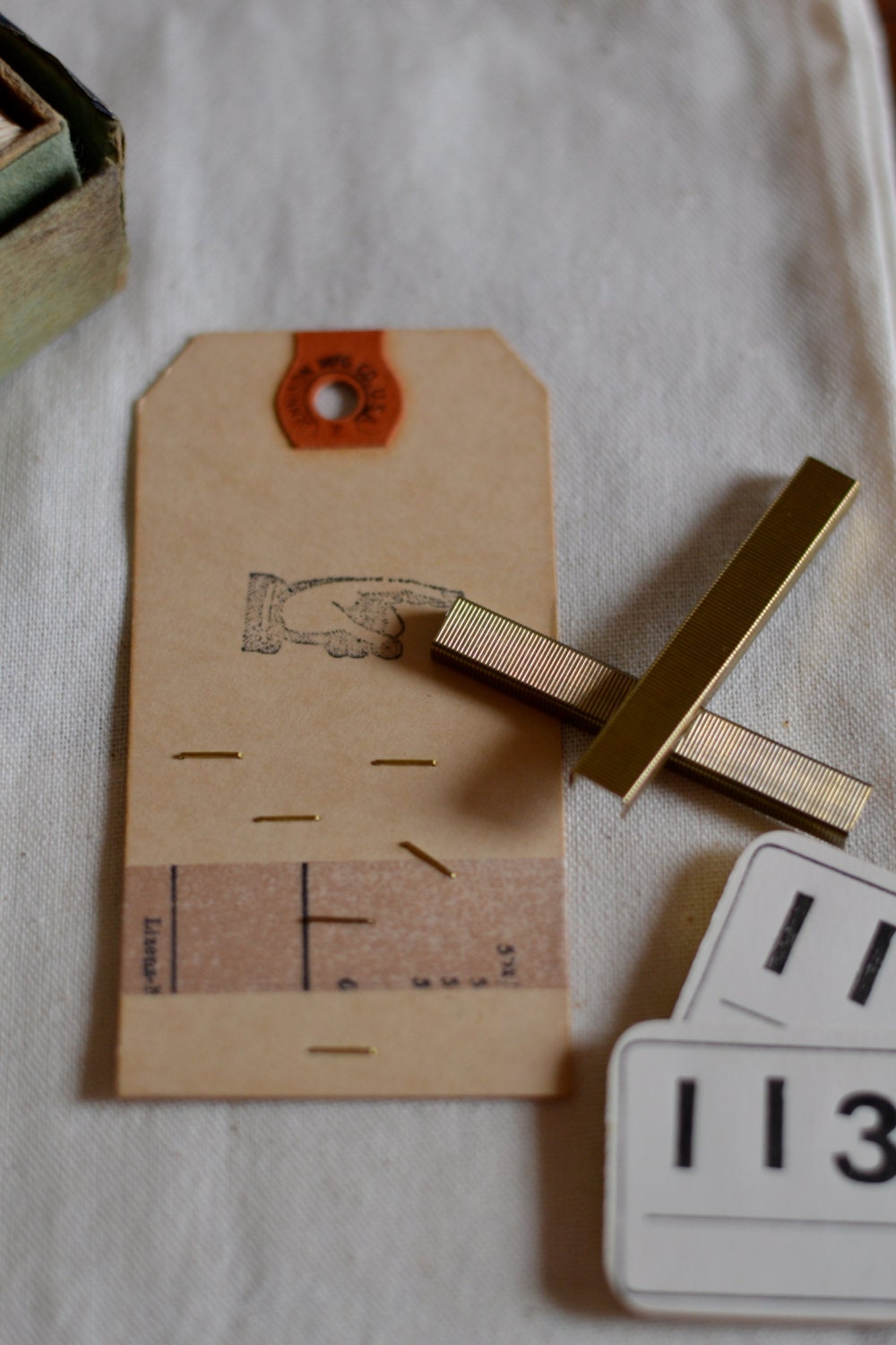 Petite Brass Staple Refill (10,000 staples)