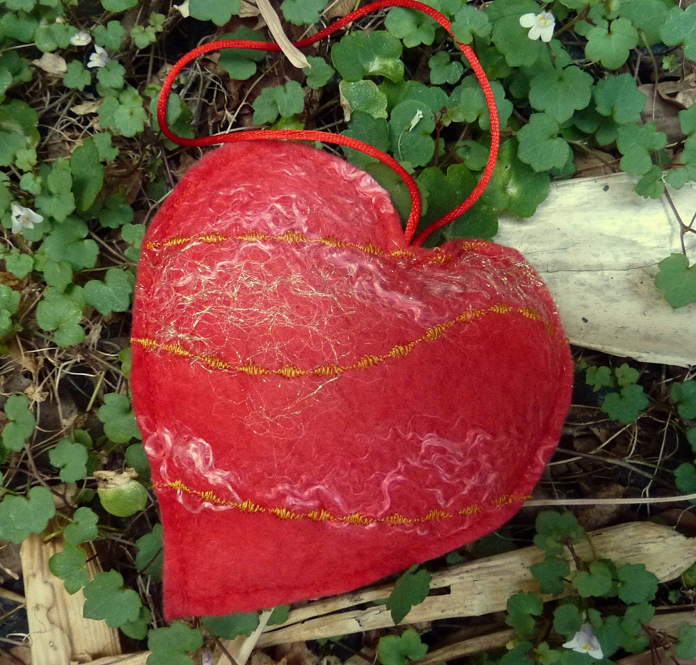Red Embroidered Hanging Heart. Valentines Day. Felted Wool Home Decor. Shabby Chic