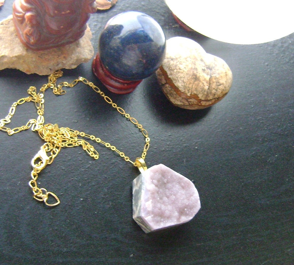 Druzy Agate Geode Slice Necklace -Chunky Agate Pale Lavender Quartz on Gold