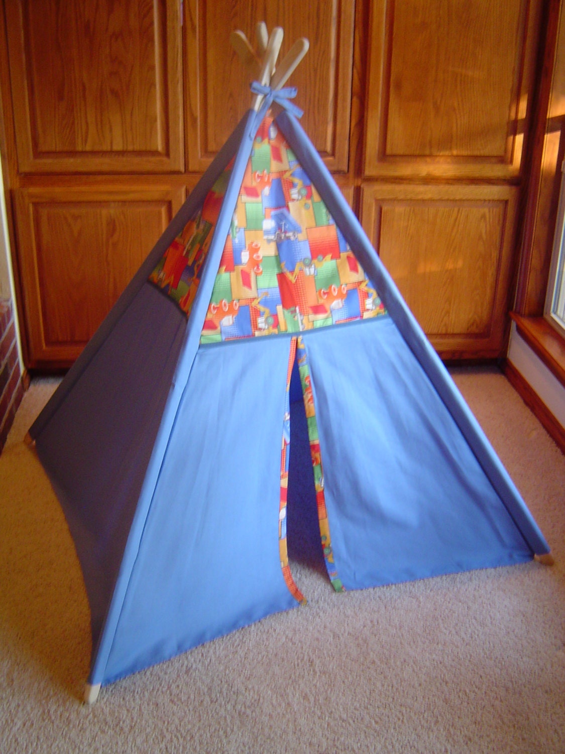 Child's Play Teepee - Wooden poles - Construction Equipment with Blue(Free Shipping)