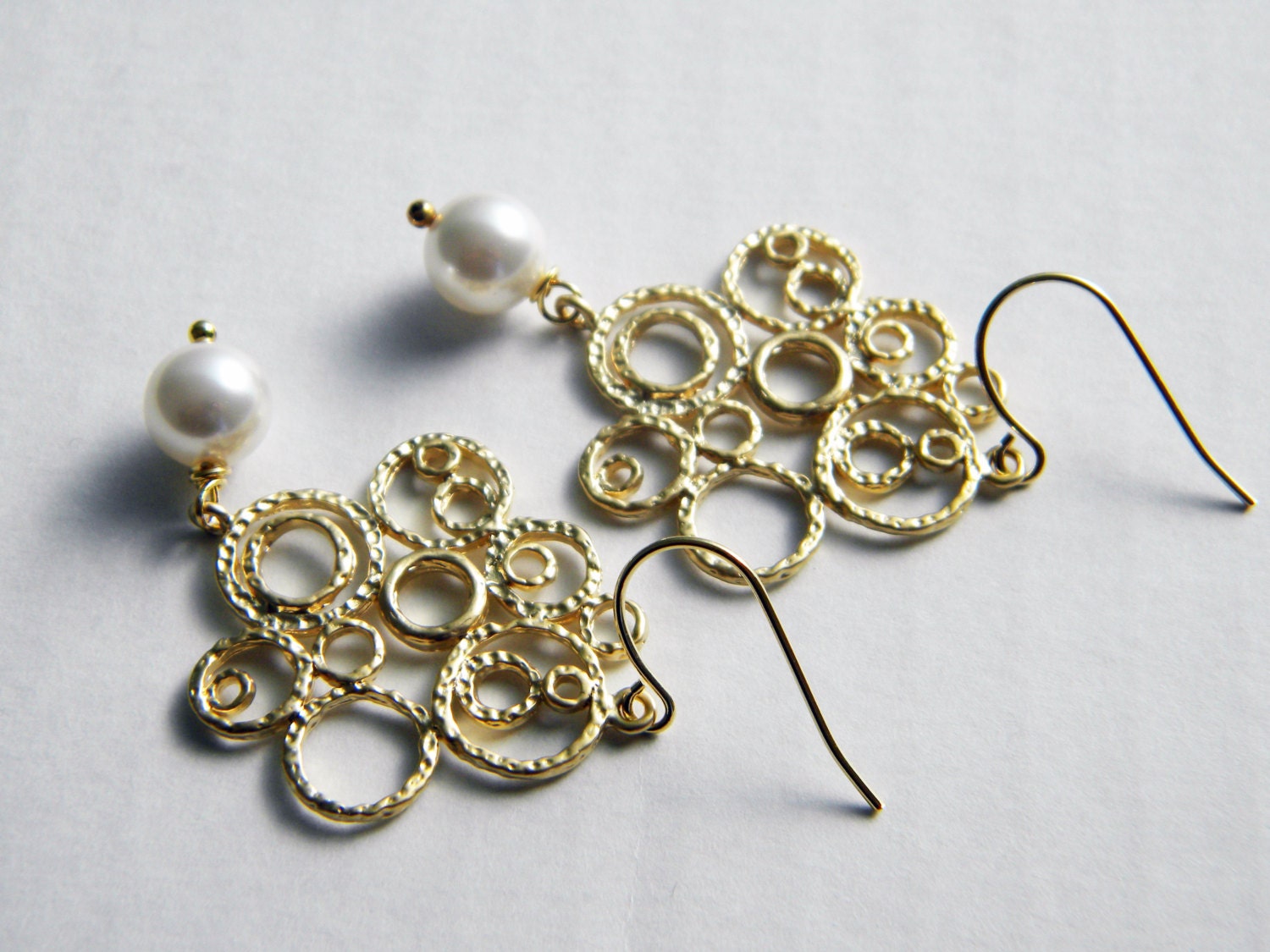 Ginny - pearl and gold earrings - modern earrings, gift for her