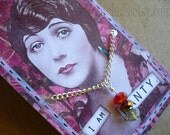 Charming Little Bead Pendant Necklace on Quote Gift Card