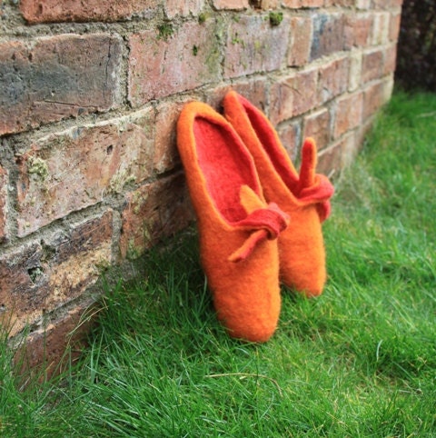 Women Wool Slippers orange, yellow open back  felt handmade