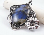 Labradorite metalwork necklace, gemstone fine necklace, romantic retro jewelry, sterling silver jewelry, flower necklace