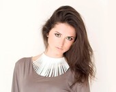 Collar necklace choker leather fringe white