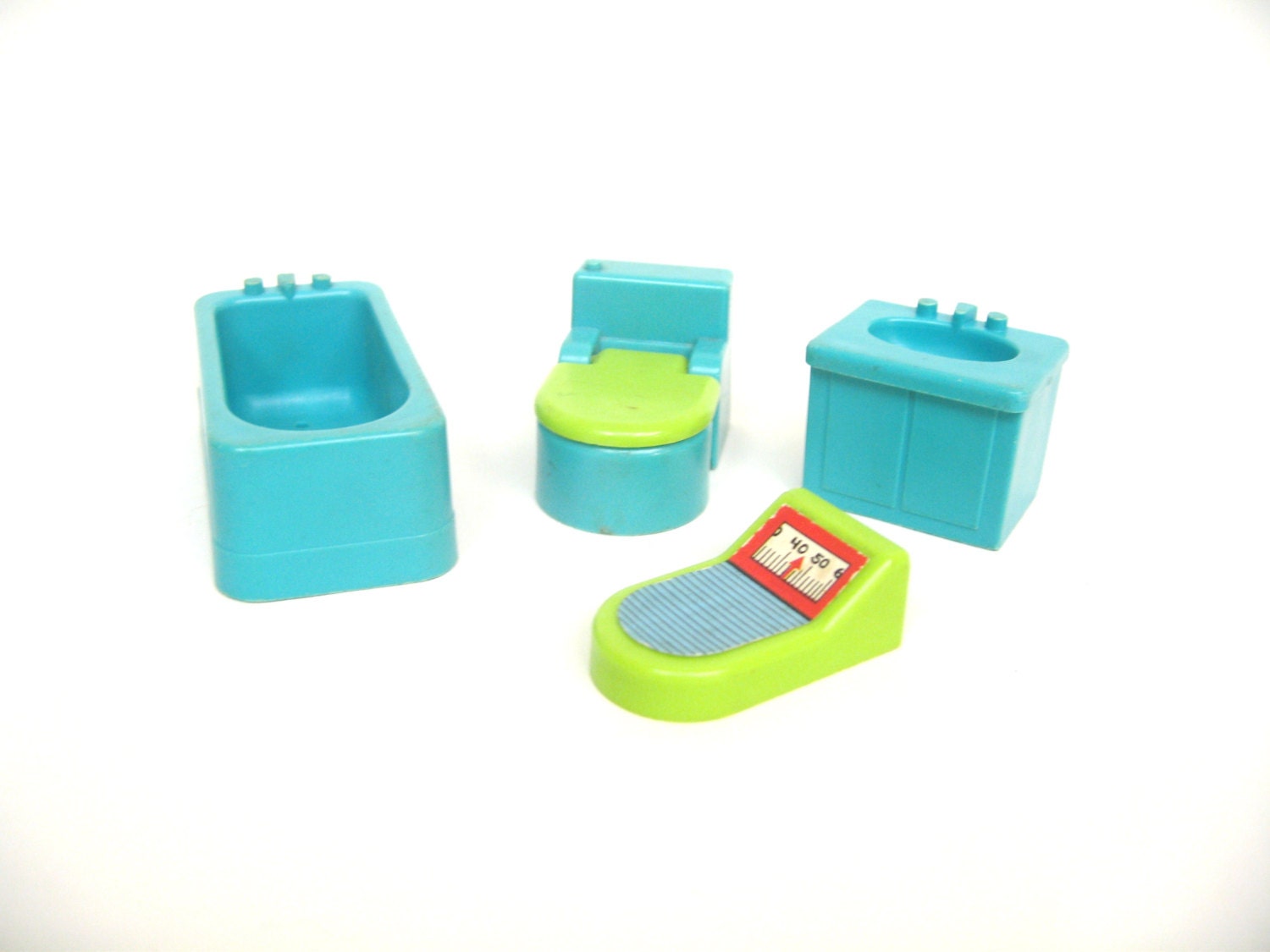 Fisher Price Little People Aqua Bathroom Set