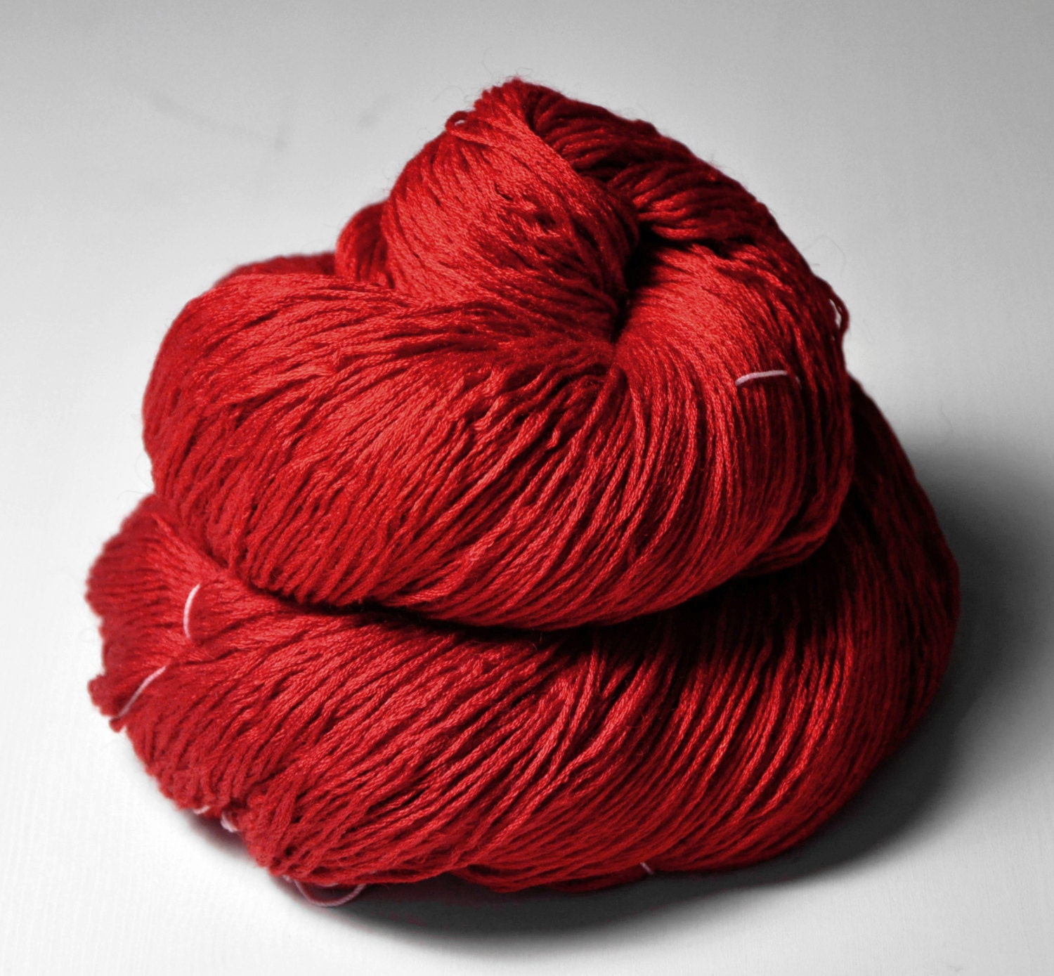 Blood queen - Silk/BabyCamel lace weight - LIMITED EDITION