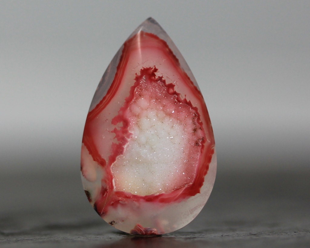 SALE - CLEARANCE - Red Druzy Agate Geode - 26mm (4408)