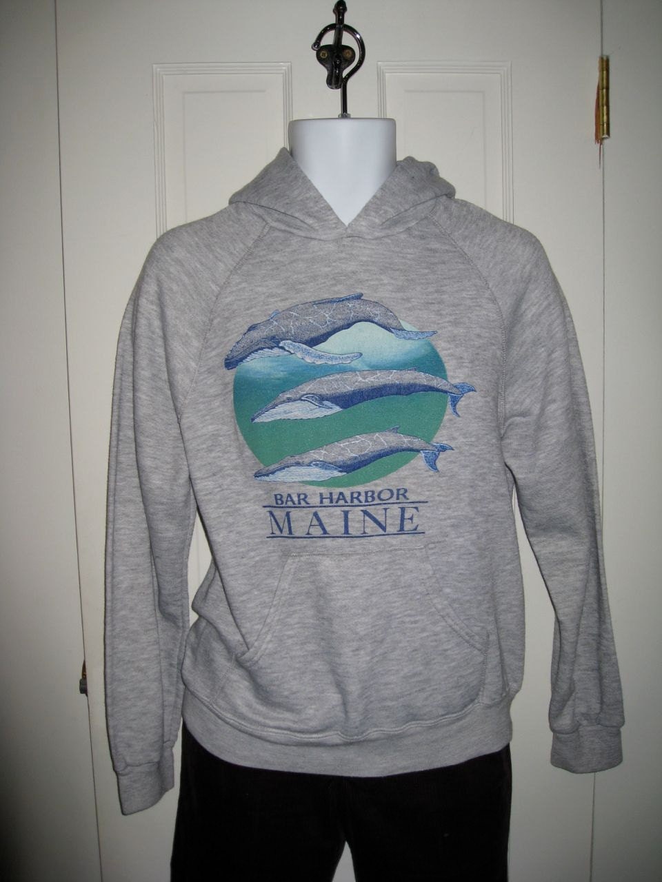Vintage 1980's Maine Whales Bar Harbor Souvenir Heather Gray hooded Hoody Tri Blend Sweatshirt size Medium