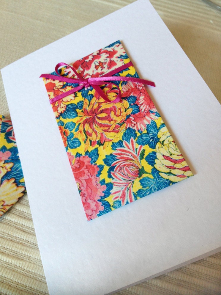 Note card, blank NATSUMI, hand-made, Japanese inspired, traditional floral pattern