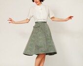 30% OFF - Vintage 1960s Skirt - 60s Skirt - Cedar Green Wallpaper Print