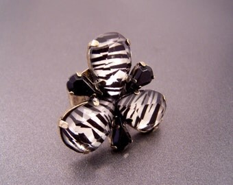 Cocktail Tiger Art Glass ring