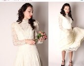 70s Vintage Romantic Vampire Peach Lace Victorian Style Altnernative Wedding Dress / 70s Victorian / Vintage Dress / 2262