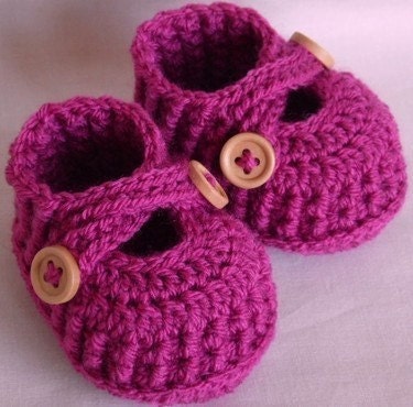 Crochet baby shoes loafers for newborn, 0 to 3 months or 3 to 6 months CHOOSE you SIZE and COLOUR
