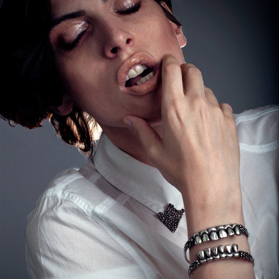 Maxillary and Mandibular Bangles