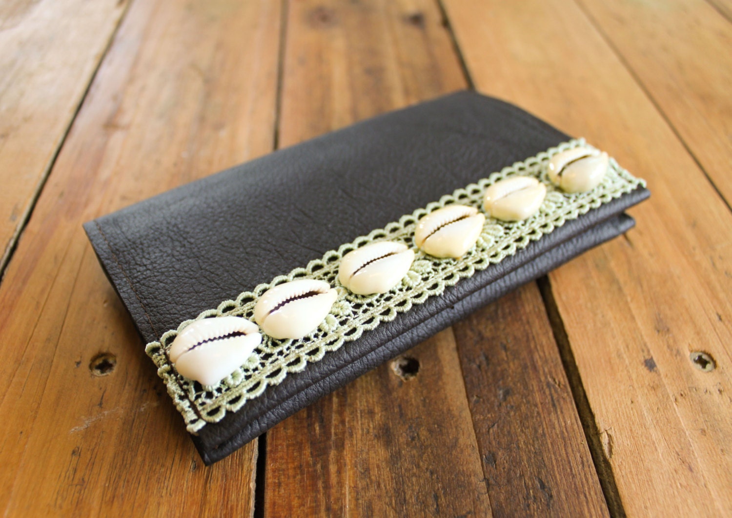 NZFINCH Samsung Galaxy s3 / iphone 5 black leather wallet with lace trim, shell detail