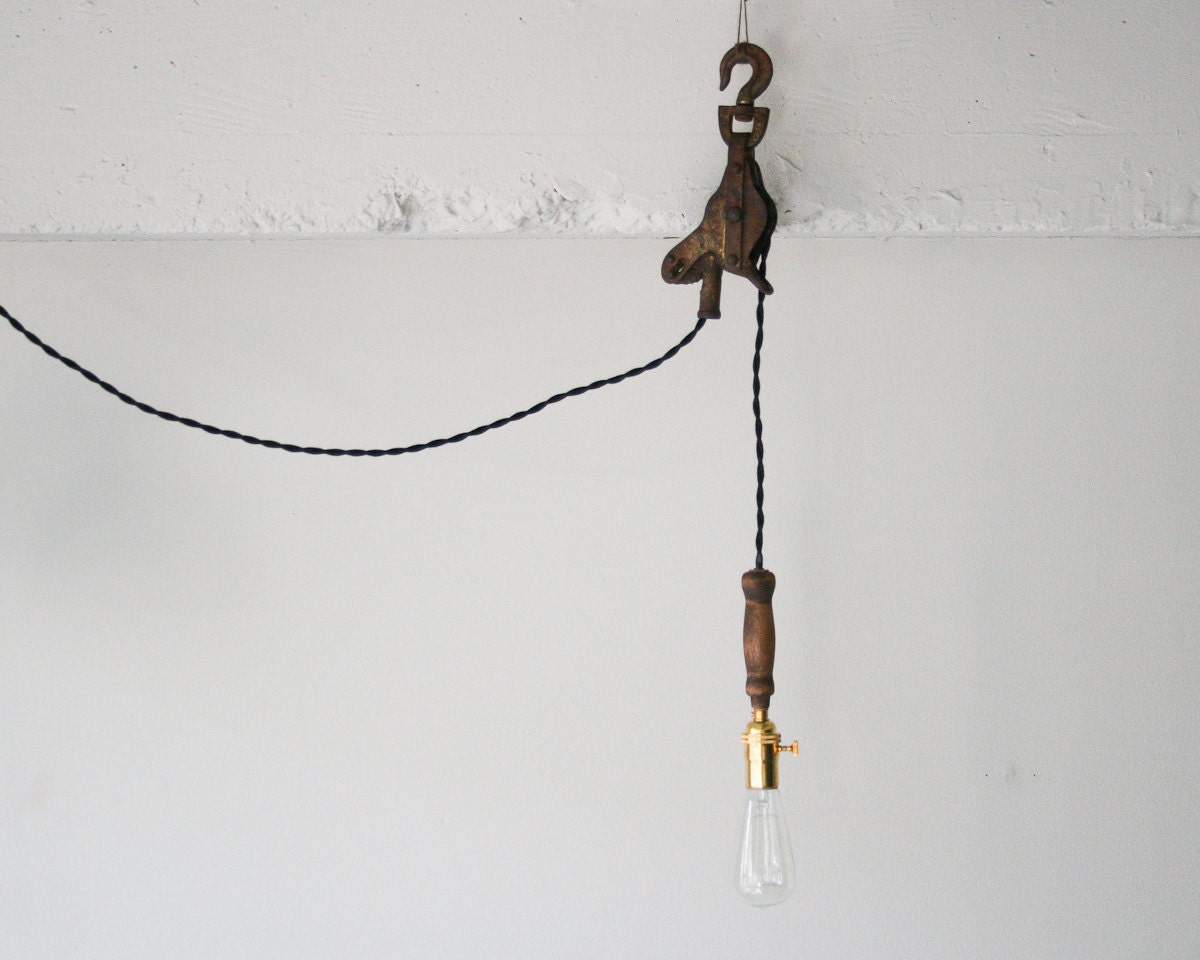 Industrial Pulley Pendant Lamp - Rust & Gold