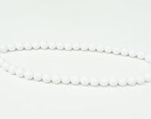 Vintage Retro Rockabilly Womens Jewelry Necklace White Acrylic Plastic Beads Screw Clasp 16 inches