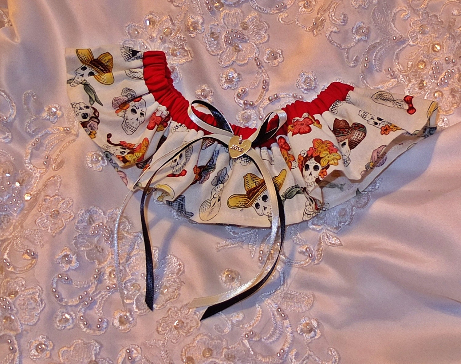 Ivory White Dia de los Muertos Skulls Wedding or Prom Garter