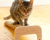 Natural Maple Incline Cat Scratcher with Manila Rope