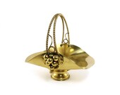Vintage brass basket - Made in Italy, gold tone