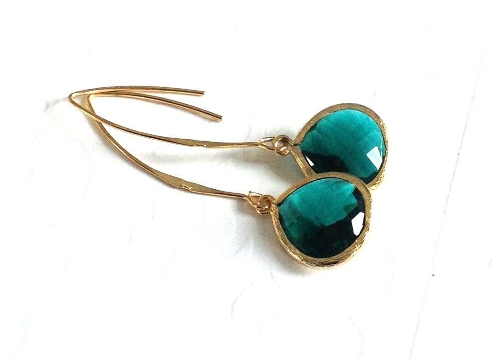 Gold Dangle Earrings with emerald glass drop / Bridal Bridesmaid gifts / Spring fashion / long gold earrings / march trends