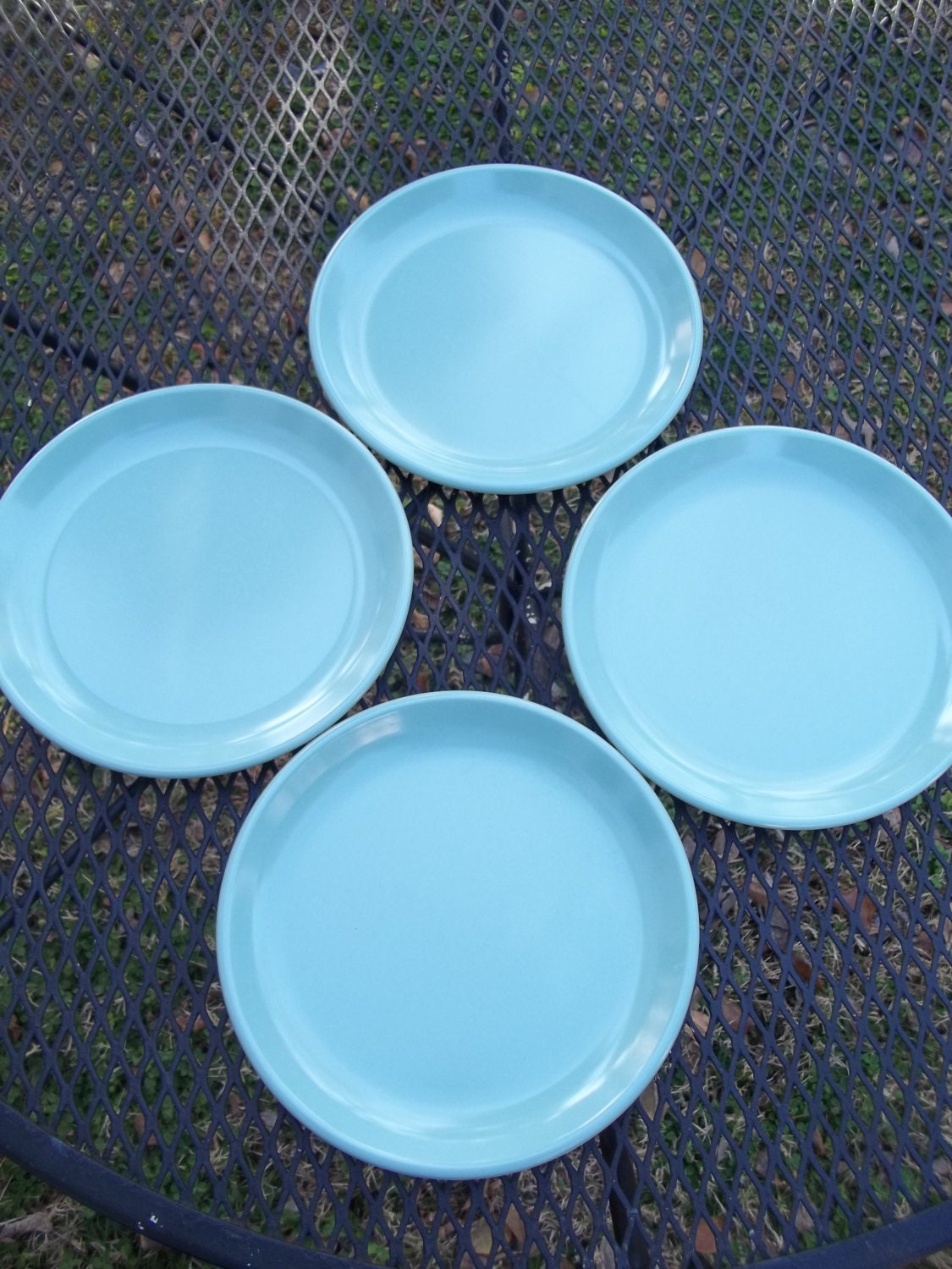 Vintage Set of 4 Aqua - Turquoise Rubbermaid Plates 8" Melmac Plastic