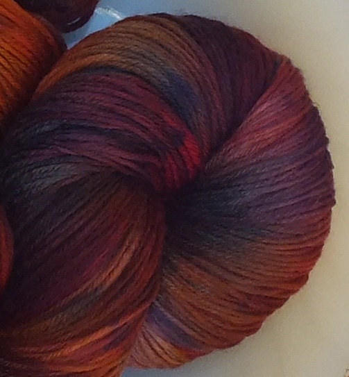 Volcano on Creme Puff Sock MCN 100 grams