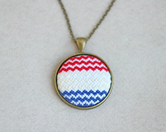 Patriotic necklace - Cross stitch necklace - Dutch flag badge - Nederland