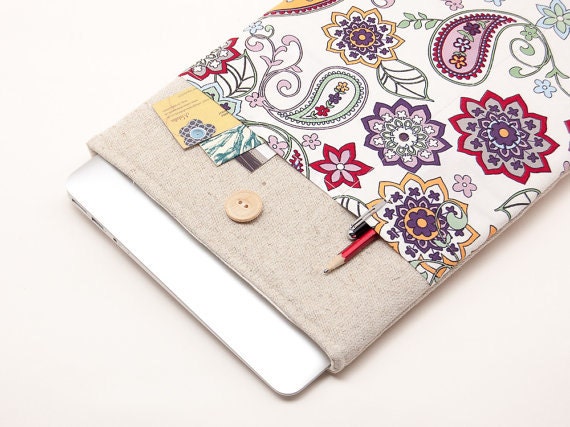 13 inch Macbook Pro case. Linen Macbook 13 sleeve with flowers pocket and button closure. Custom order is available.
