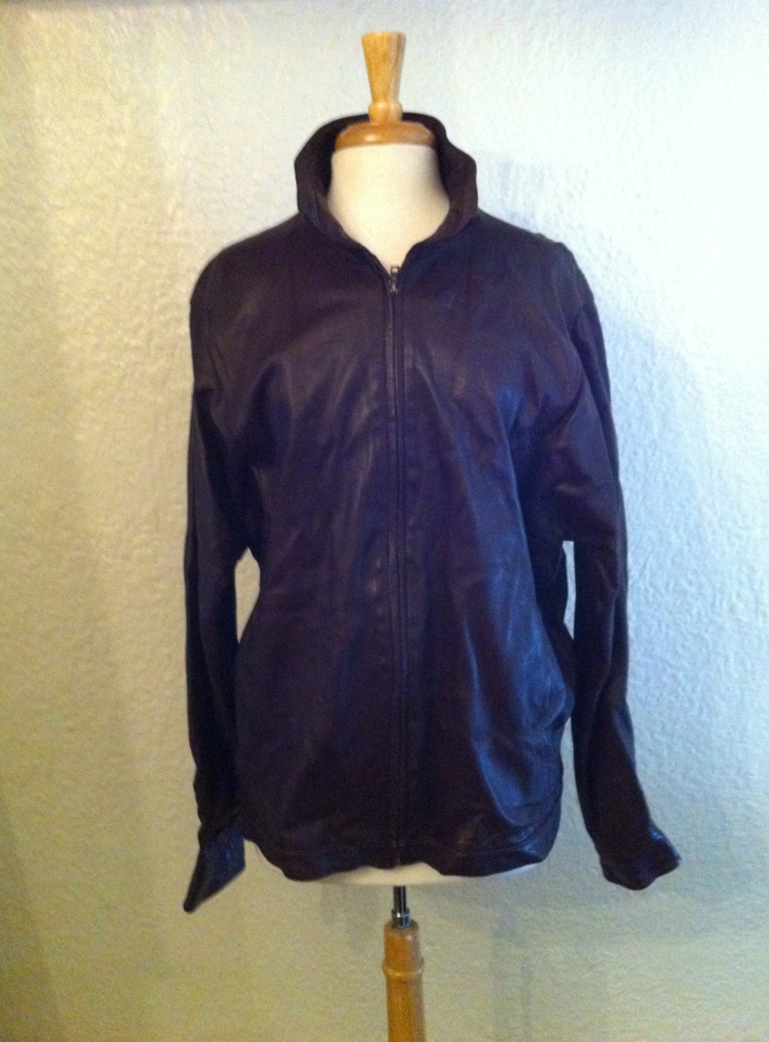 Vintage 1980s  Oxblood Unisex Leather Bomber Jacket Small