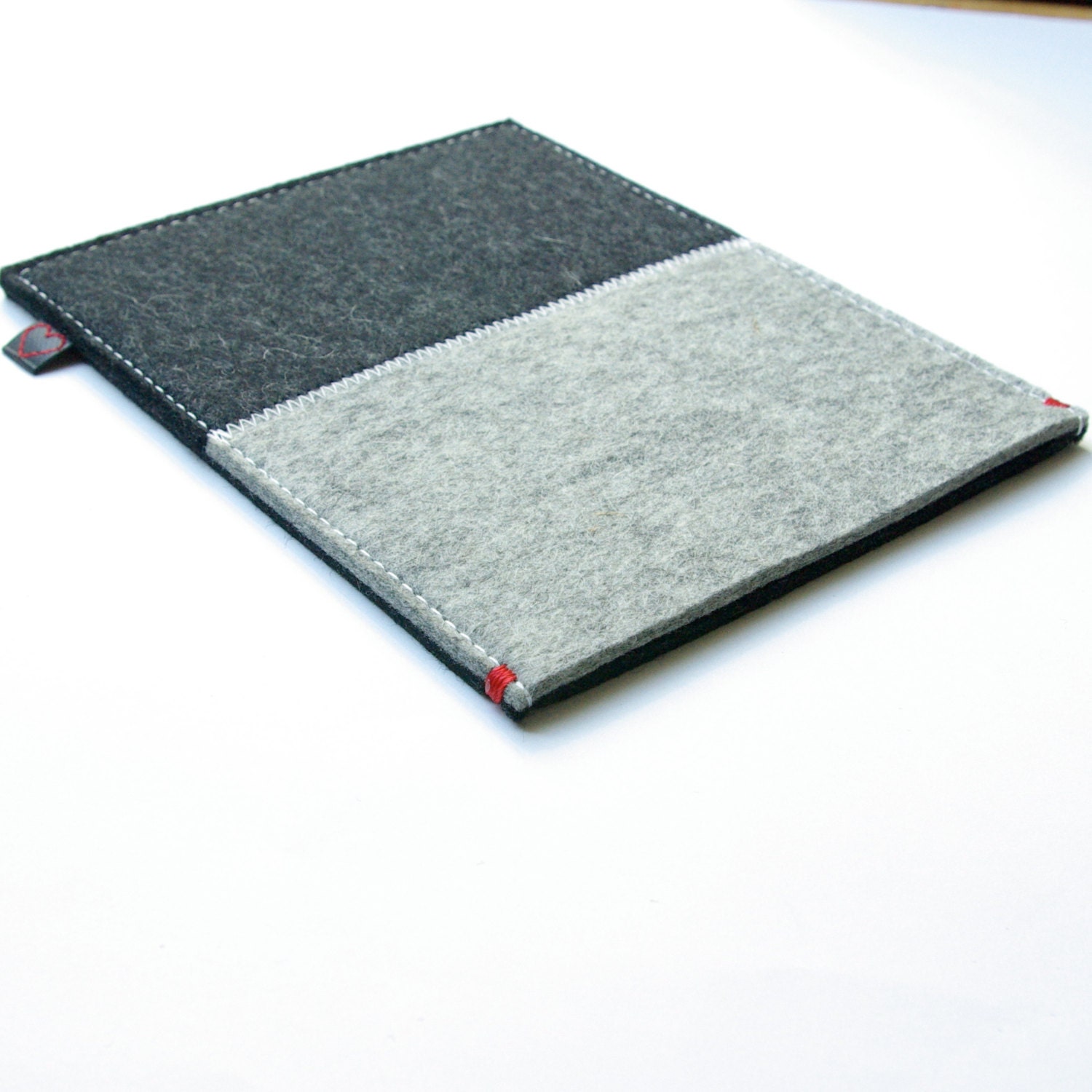 KINDLE PAPERWHITE cover - wool felt in grey and black - Ereader sleeve, case Sony prst, new, Handmade in Holland