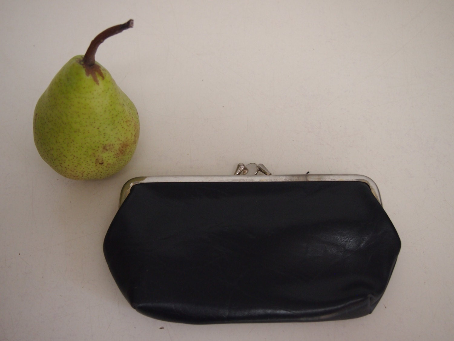 Vintage 1970s black vinyl coin purse