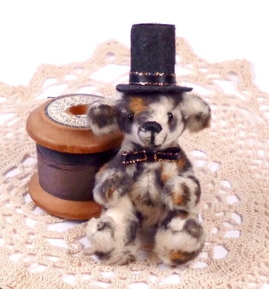 SPECIAL SALE Gentleman Leopard Miniature Artist bear, 7cm - 2 3/4 inches by VonneBears