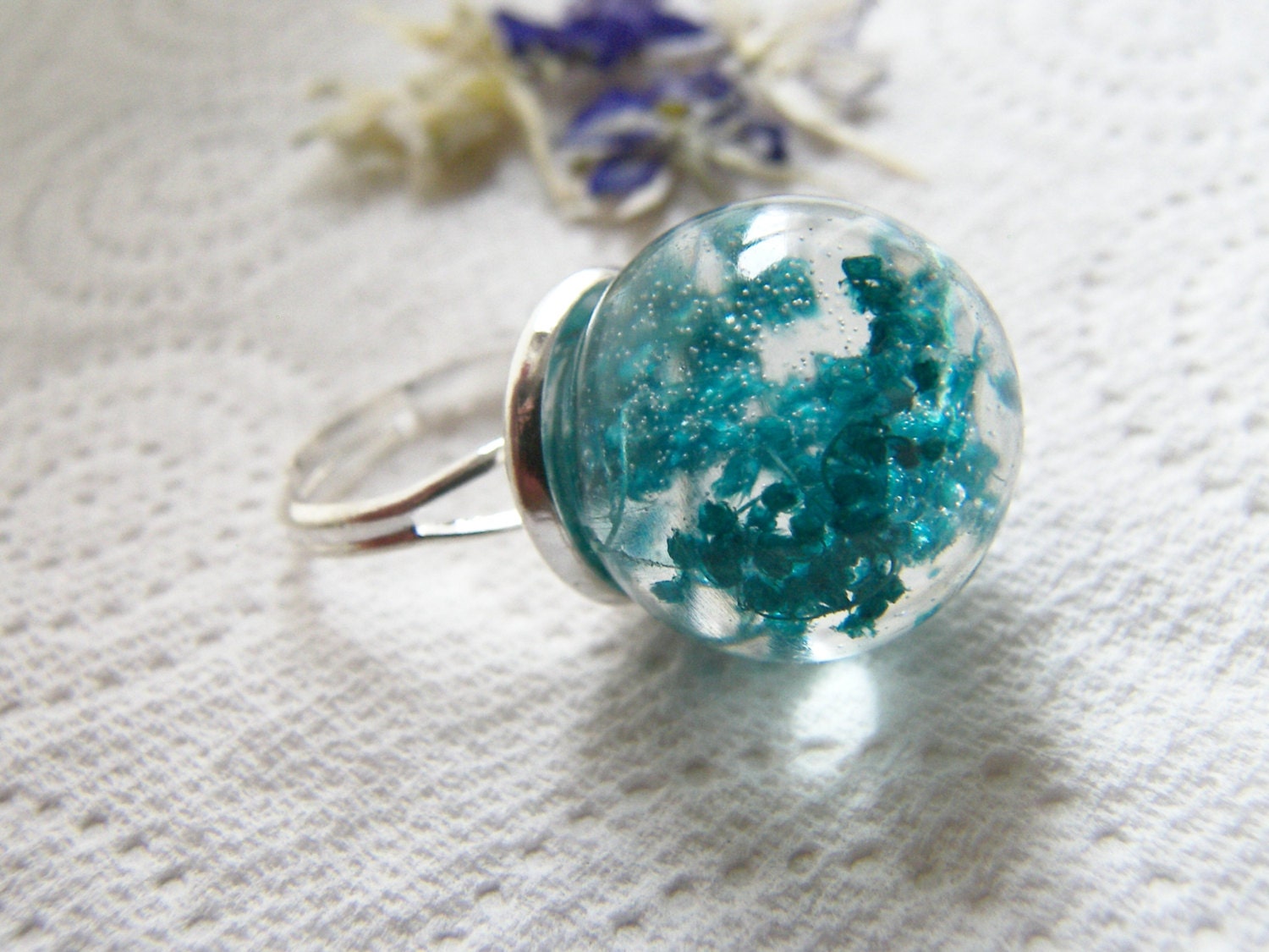 Baby's Breath Resin Ring, Nature Specimen, Eco Friendly, Flower Orb Ring