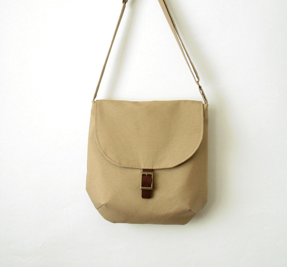 Beige Cross bag / Handbag / Shoulder bag with magnetic snap under buckle on leather Design by BagyBags