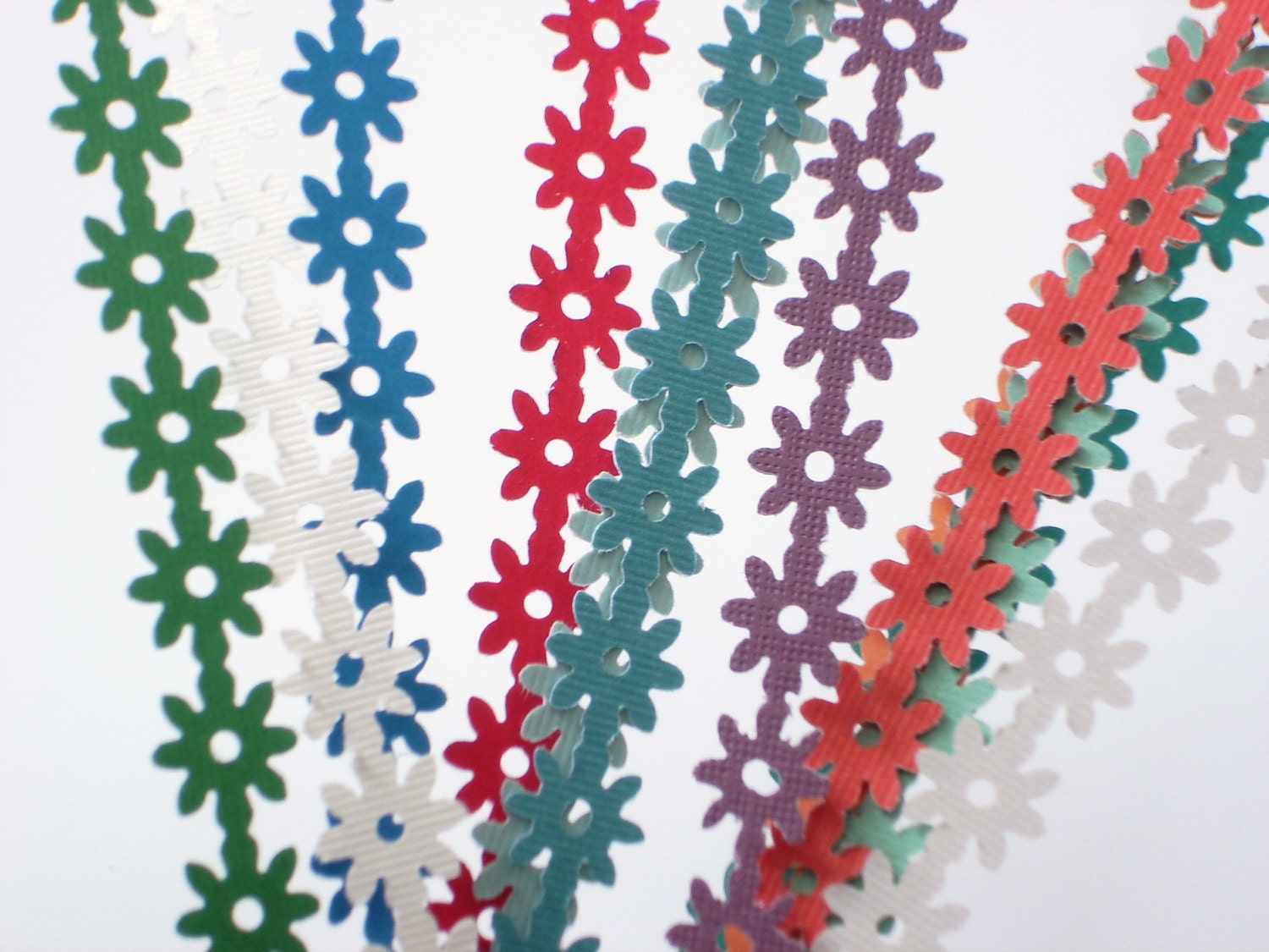 12 Daisy Chain Trim Textured Cardstock Lace Border Strips Scrapbook Embellishments - BS03