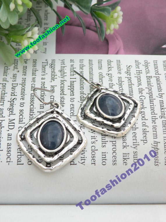 Pretty retro silver rhombus with blue bead earrings punk style
